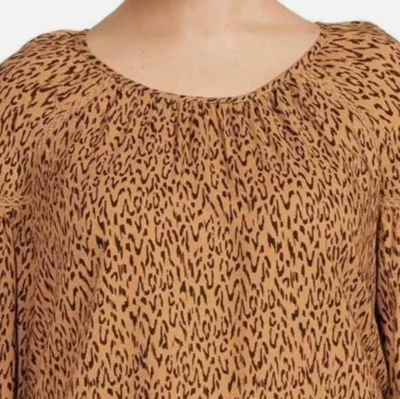 NWT Terra & Sky Balloon Sleeve Blouse, Size 4X, Leopard Print, Flowy, Soft - Picture 4 of 9